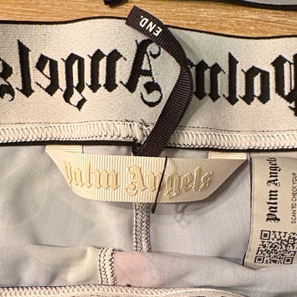 Palm Angels Women's Rose Print Leggings Set - Black and Red - Picture 2 of 3